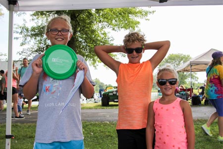 3 kids 1 nb stuff boat regatta