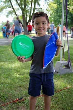 Boy 1nb stuff boat regatta